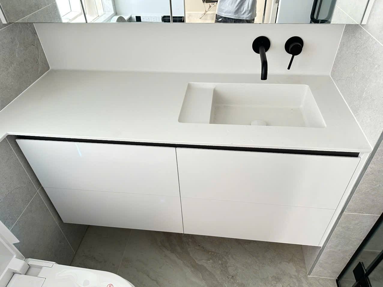 Thi công lắp đặt Solid Surface