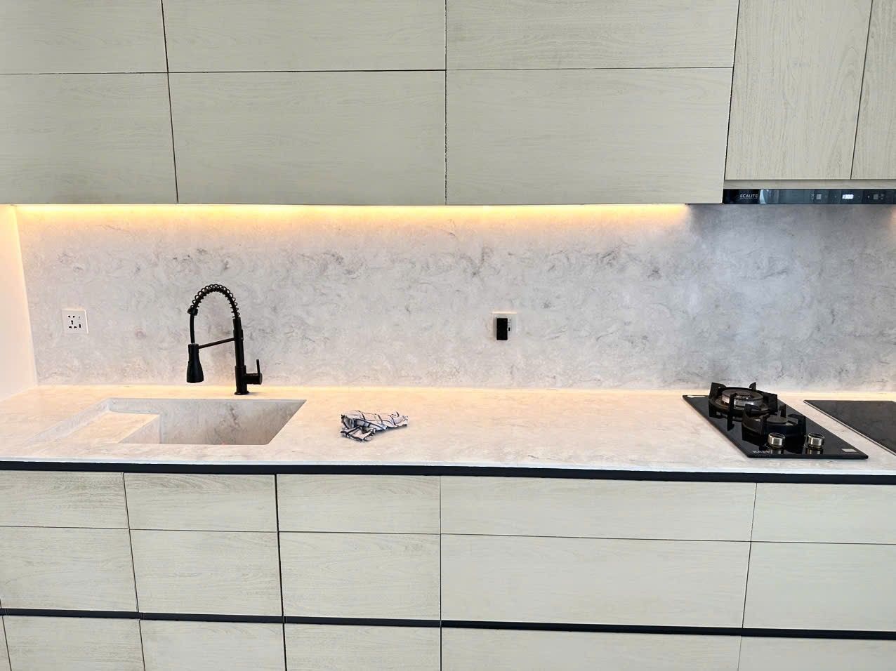 Thi công Solid Surface cho nội thất hiện đại