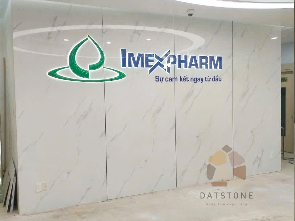 Solid Surface application in modern offices