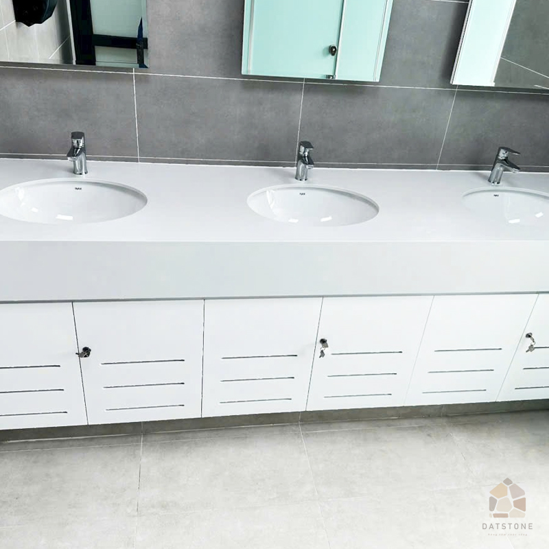 Mặt bàn và lavabo